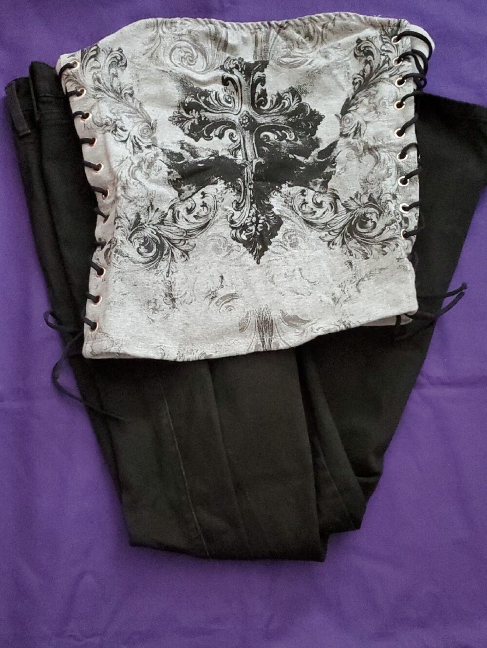 *NWT* Hot Topic Filigree Cross Girls Tube Top - Picture 12 of 16